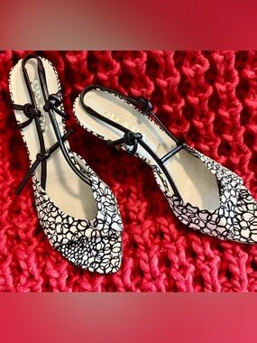 Prada Black & White Patterned Knot-Detail Slingback Sandals